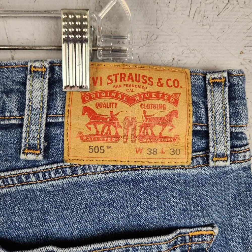 Levis 505 Jeans Mens 38x30 Blue Denim Straight Leg Regular Fit Stretch Mid Wash